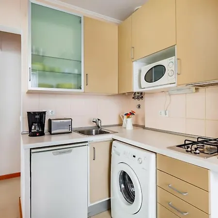 1br @ Downtown Chiado * Lisbon