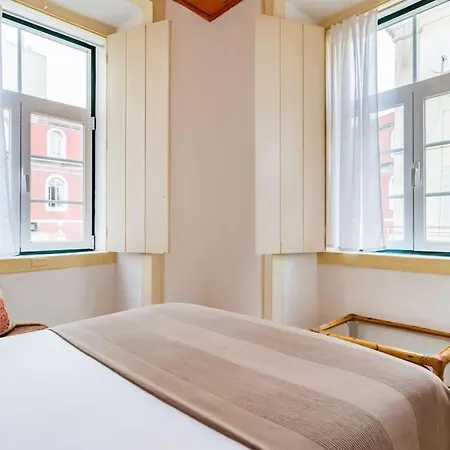 1br @ Downtown Chiado Lissabon